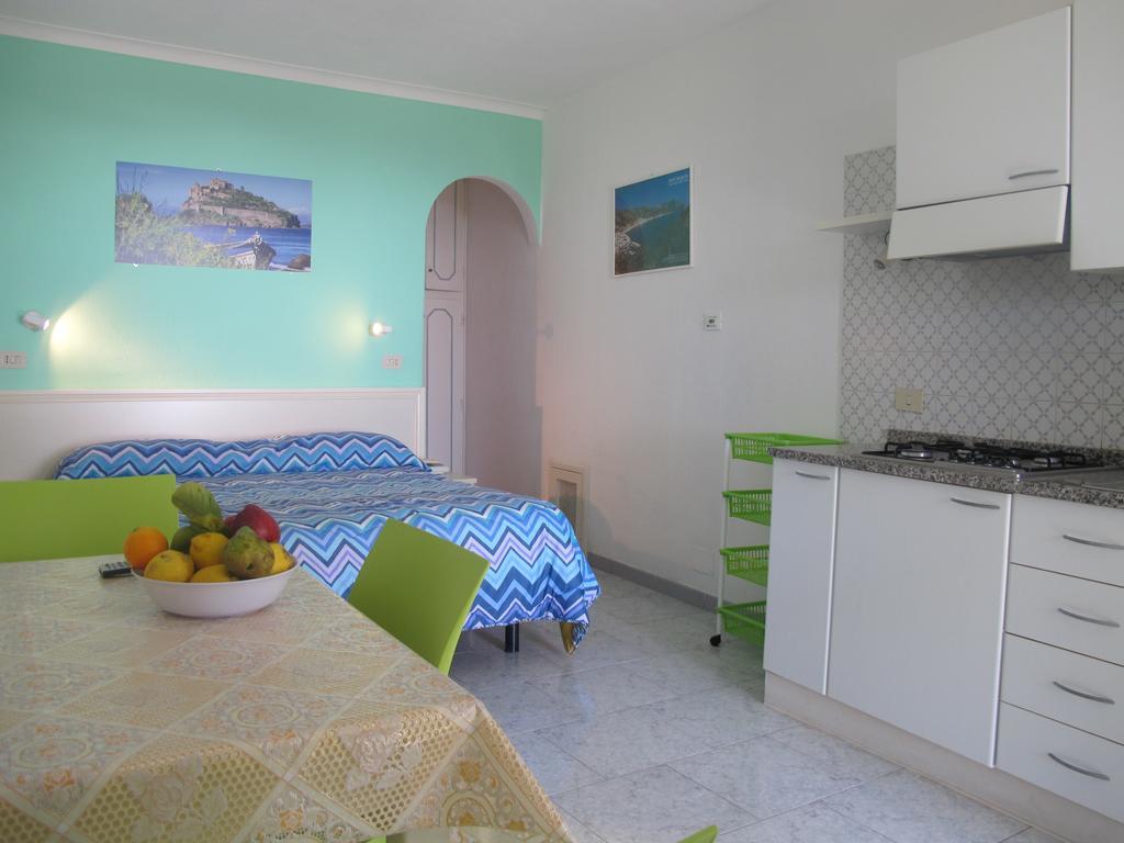 Aparthotel Villa Marinu Forio di Ischia Habitación foto